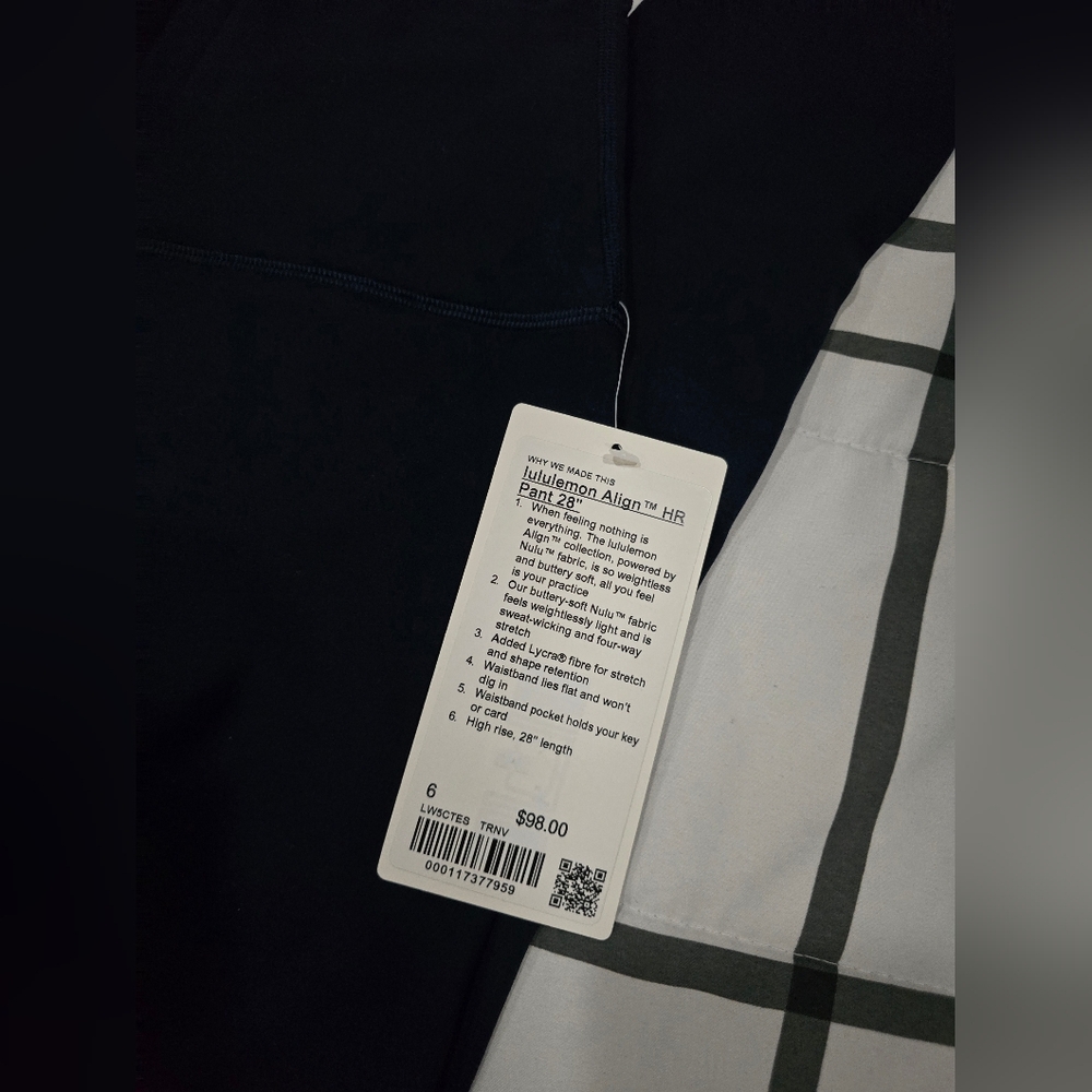 Lululemon Align HR 28" NWT - Picture 2 of 5